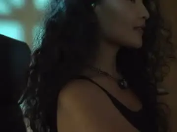 Chaturbate Nude Webcam of mercedesss_8