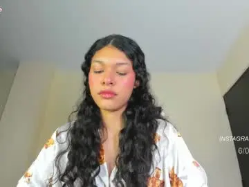 Chaturbate Nude Webcam of sophie_moo