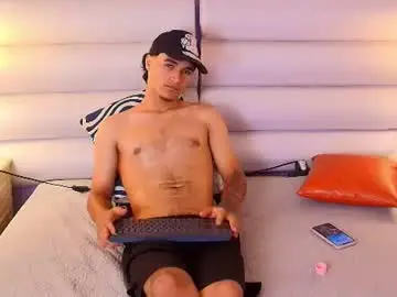 Chaturbate Live Porn of andreao_pirlo