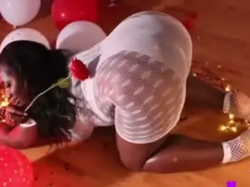 Chaturbate Free Live Porn of tiffanymena1