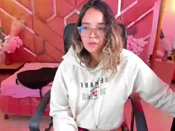 Chaturbate Watch Live Sex Cams of olivia_fox69