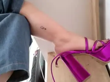 Chaturbate Live Sex Cam of dulcepurnimaqos
