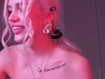Chaturbate Best live sex cam show of milabunny_