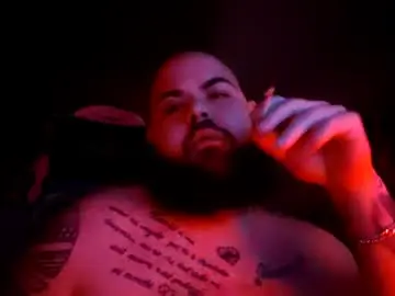 Chaturbate Live Porn of stallion_bear