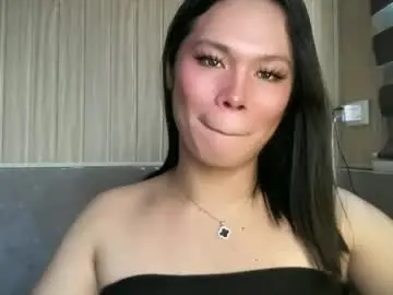 Chaturbate Live Sex Cam of yourseductive_jem