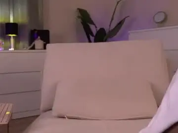 Chaturbate Watch Live Sex Cams of tinydoll_xo