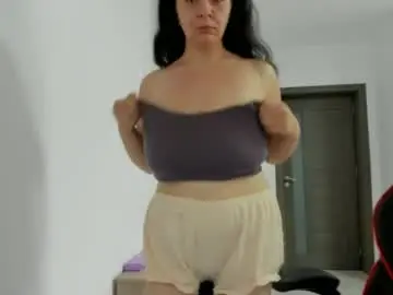 Chaturbate Best live sex cam show of amiraisa
