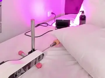 Chaturbate Adult Video Chat of evelynhoward23