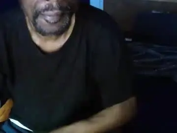 Chaturbate Best live sex cam show of leeguy_hugedick