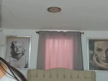 Chaturbate Live Sex Cam of beautyari_