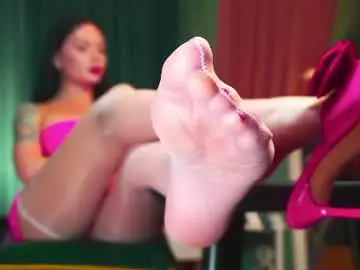 Chaturbate Sex Cam of evelingoddess