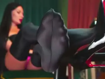 Chaturbate Sex Chat of evelingoddess