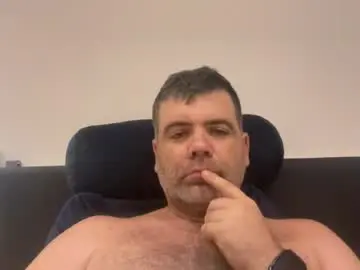 Chaturbate Live Sex Cam of wakiwaki82