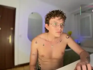 Chaturbate Private Sex Chat of anddres_boss
