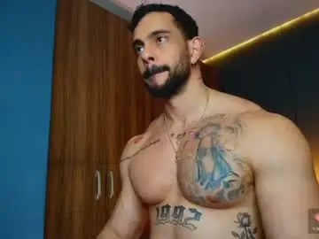 Chaturbate Live Sex Cam of massimo_visconti