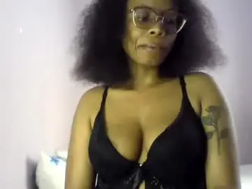 Chaturbate Live Sex Cam of lola_coco