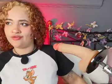 Chaturbate Live Sex Cam of _sarahrose