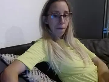 Chaturbate Live Sex of barelylegalblondy