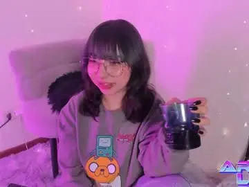 Chaturbate Live Porn of arya_line