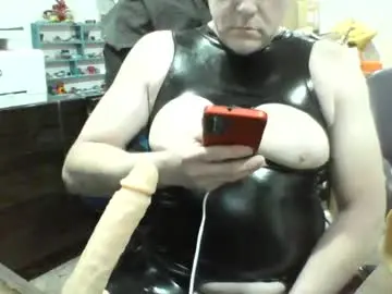 Chaturbate Nude Webcam of bad_boy4u2abuse