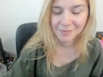 Chaturbate Live Porn of artsyandcraftsy_