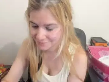 Chaturbate Adult Video Chat of artsyandcraftsy_