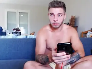 Chaturbate Live Sex Cam of elkafit28