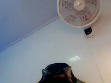 Chaturbate Live Sex of sombra_18