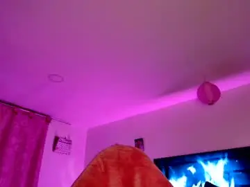 Chaturbate Nude Webcam of barbie20_