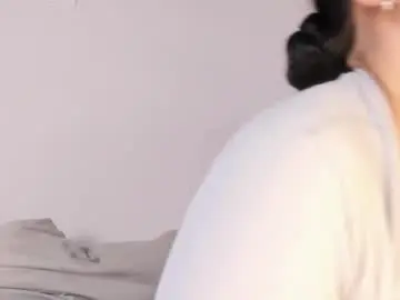 Chaturbate Live Sex of andrearoux