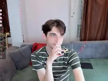 Chaturbate Live Sex Cam of aaron_bang