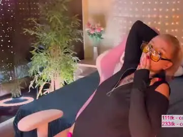 Chaturbate Best live sex cam show of debbie_taylor