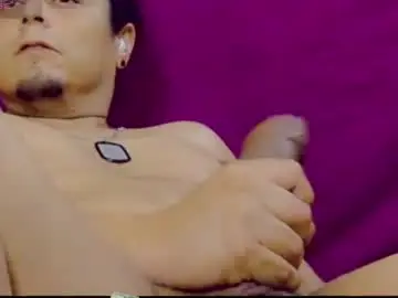 Chaturbate Live Sex Cam of chinoroz