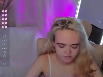 Chaturbate Adult Video Chat of oxcysecret