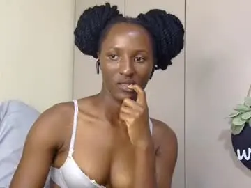 Chaturbate Watch Live Sex Cams of cee_queen