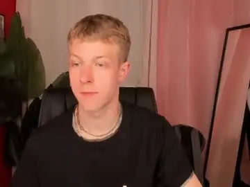 Chaturbate Live Sex Cam of dylan_norton