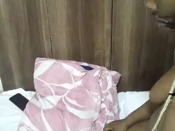 Chaturbate Live Sex Cam of queenkitty30