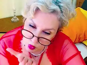 Chaturbate Live Sex Cam of carmenrossi