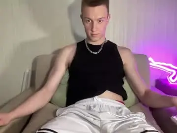 Chaturbate Best live sex cam show of travis_gracile