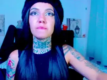 Chaturbate Live Sex Cam of lannie_gonzales