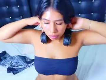 Chaturbate Live Sex Cam of indian_whore18