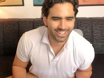 Chaturbate Best live sex cam show of bradleymartin7