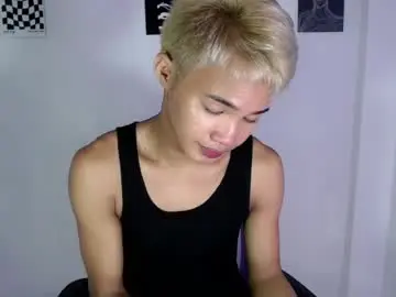 Chaturbate Nude Webcam of asian_lover05