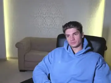 Chaturbate Nude Webcam of maxkaiden