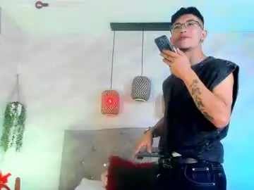 Chaturbate Free Live Porn of andrewayne_