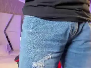Chaturbate Free Porn Cam of axel_grey_