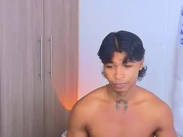 Chaturbate Sex Cam of cassian_gold