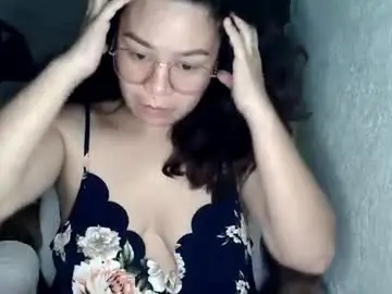 Chaturbate Watch Live Sex Cams of hot_emma1112