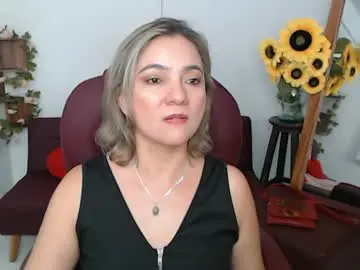 Chaturbate Free Porn Cam of lilly_milf