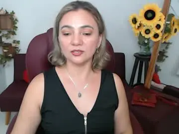 Chaturbate Adult Video Chat of lilly_milf